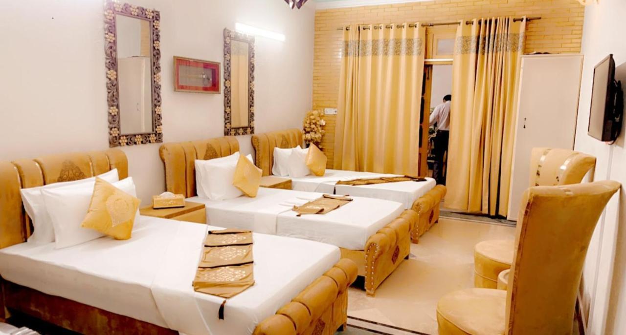 Royal Galaxy Lodge Islamabad Ngoại thất bức ảnh